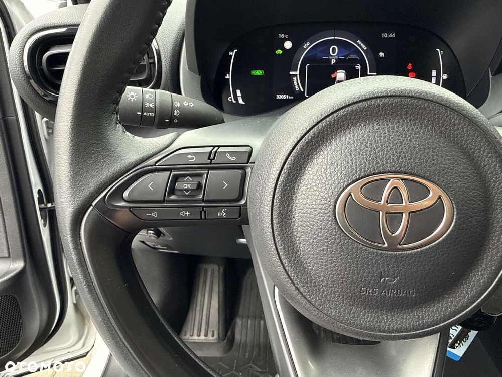 Toyota Yaris Cross Hybrid 1.5 Comfort - 21