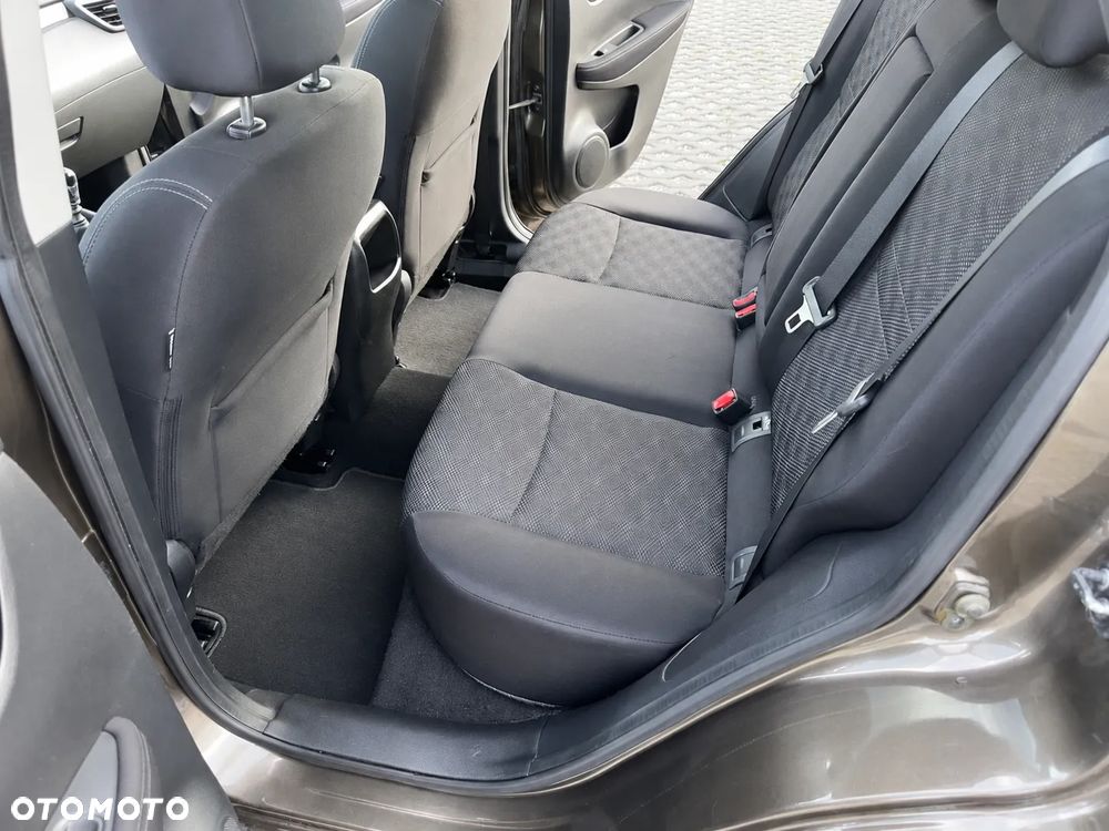 Nissan Qashqai 1.6 DIG-T 360 - 10