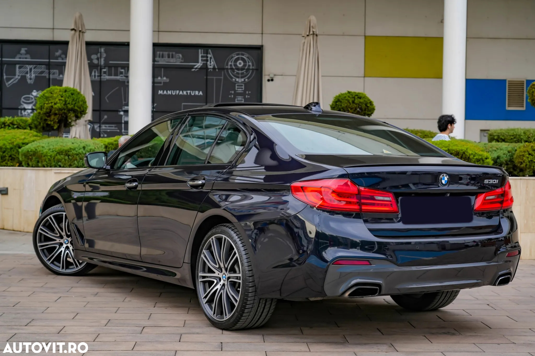 BMW Seria 5 530i Aut. M Sport Edition - 11