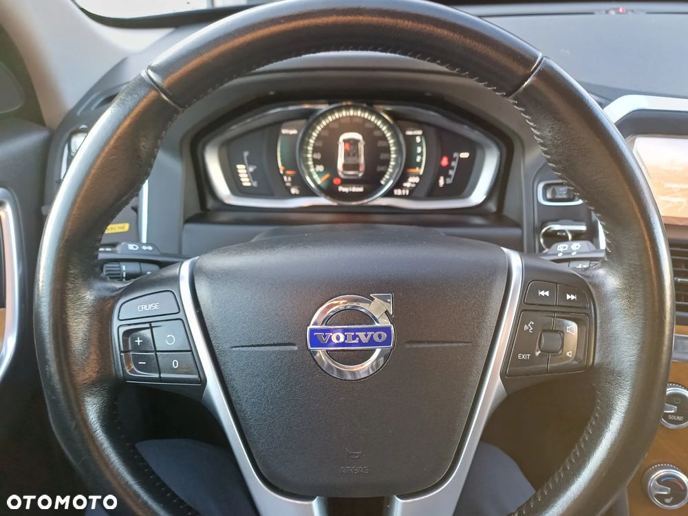Volvo XC 60 D4 AWD Summum - 10