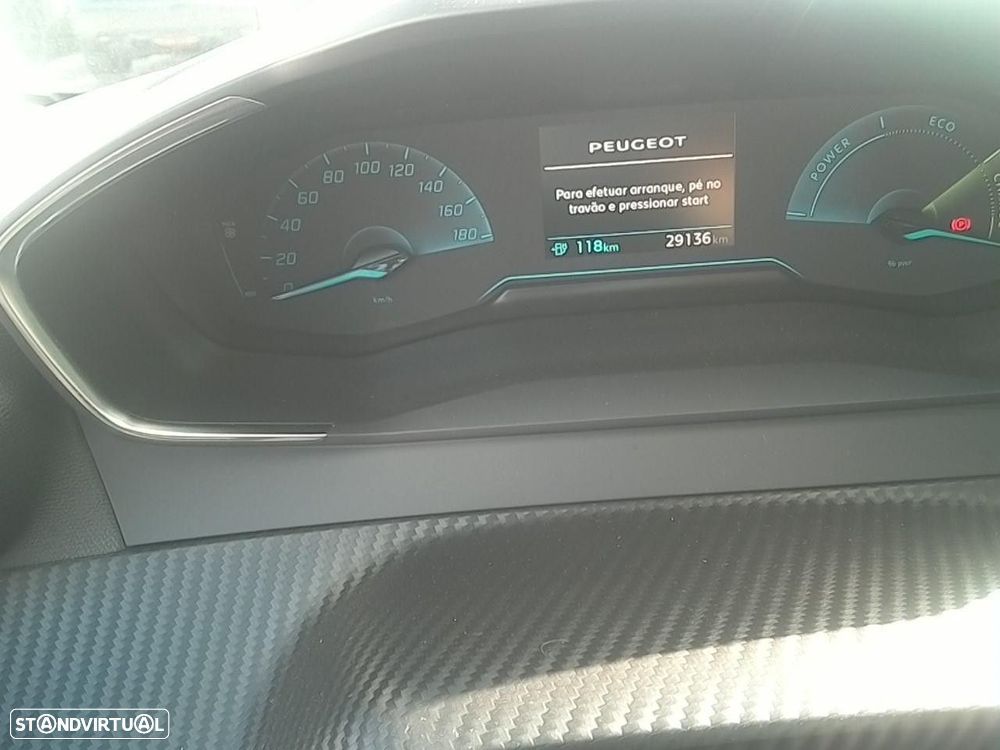 Peugeot e-208 50 kWh Allure Pack - 3