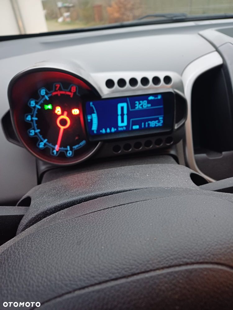 Chevrolet Aveo 1.2 LT - 12