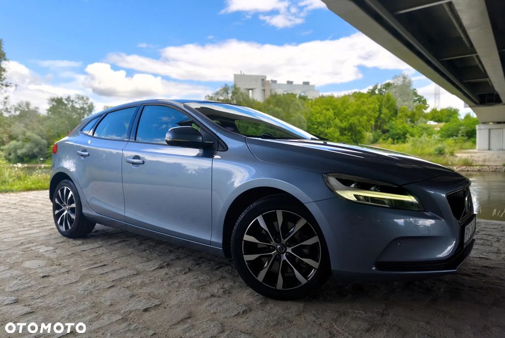 Volvo V40 T2 Drive-E Momentum - 2