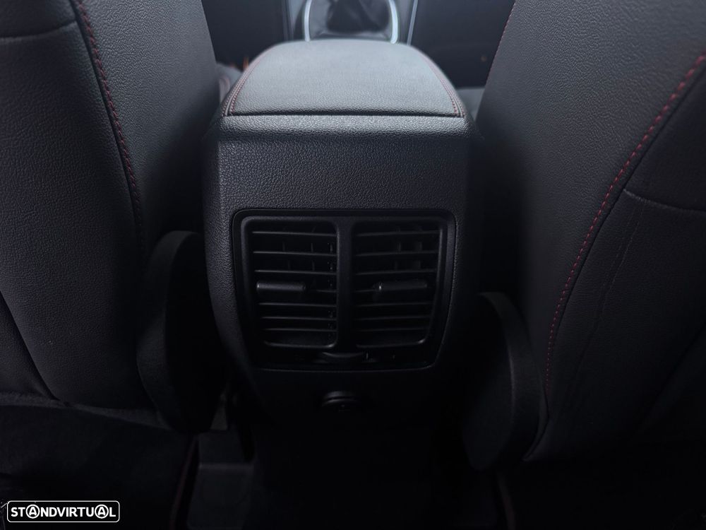 Ford Kuga 1.5 TDCi EcoBlue ST-Line X - 31