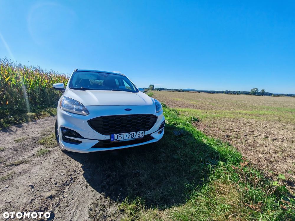 Ford Kuga 2.5 FHEV AWD Titanium X - 10