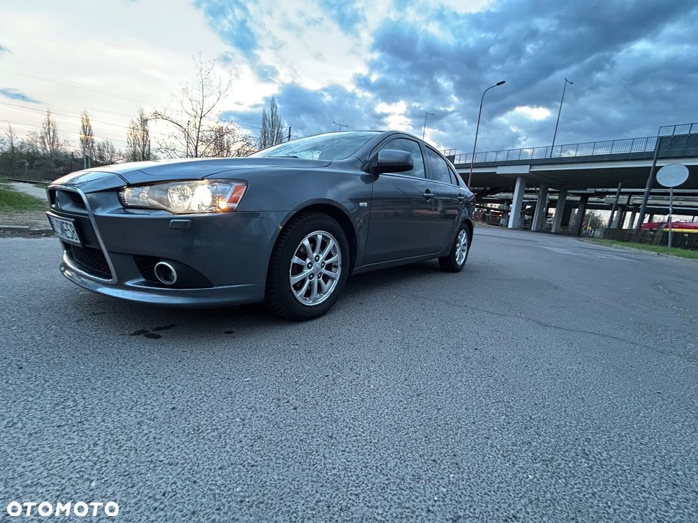 Mitsubishi Lancer 1.6 Inform - 3