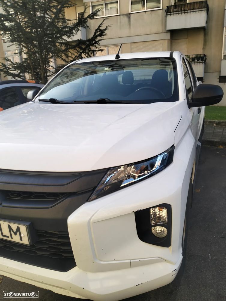 Mitsubishi L200 2.3 DI-D Space Cab Invite Strakar Look 4WD - 1