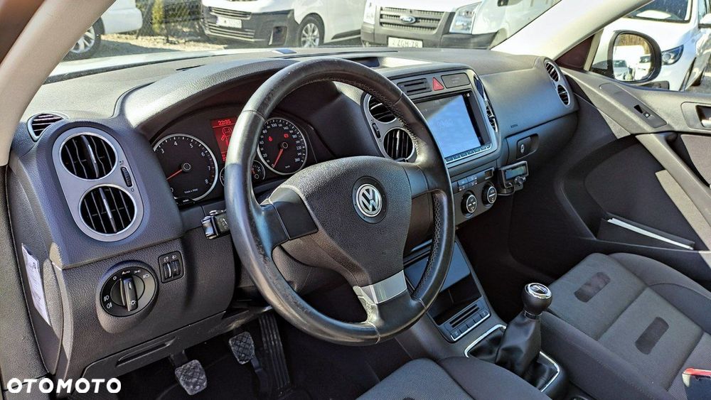 Volkswagen Tiguan 1.4 TSI BlueMot Sport&Style - 27