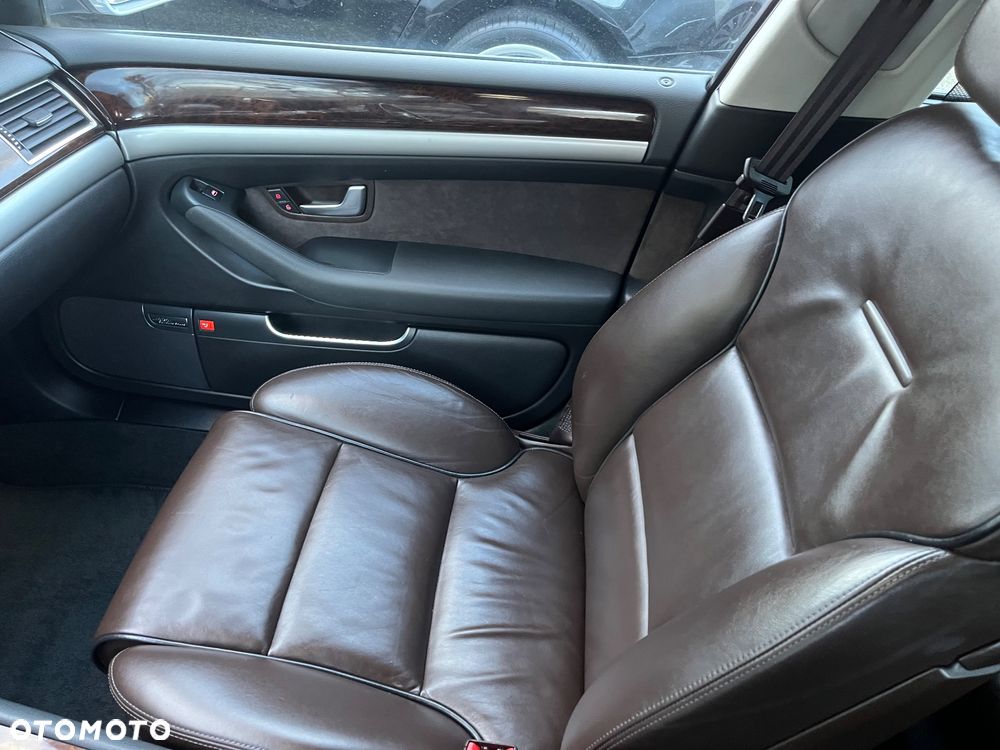 Audi A8 - 24