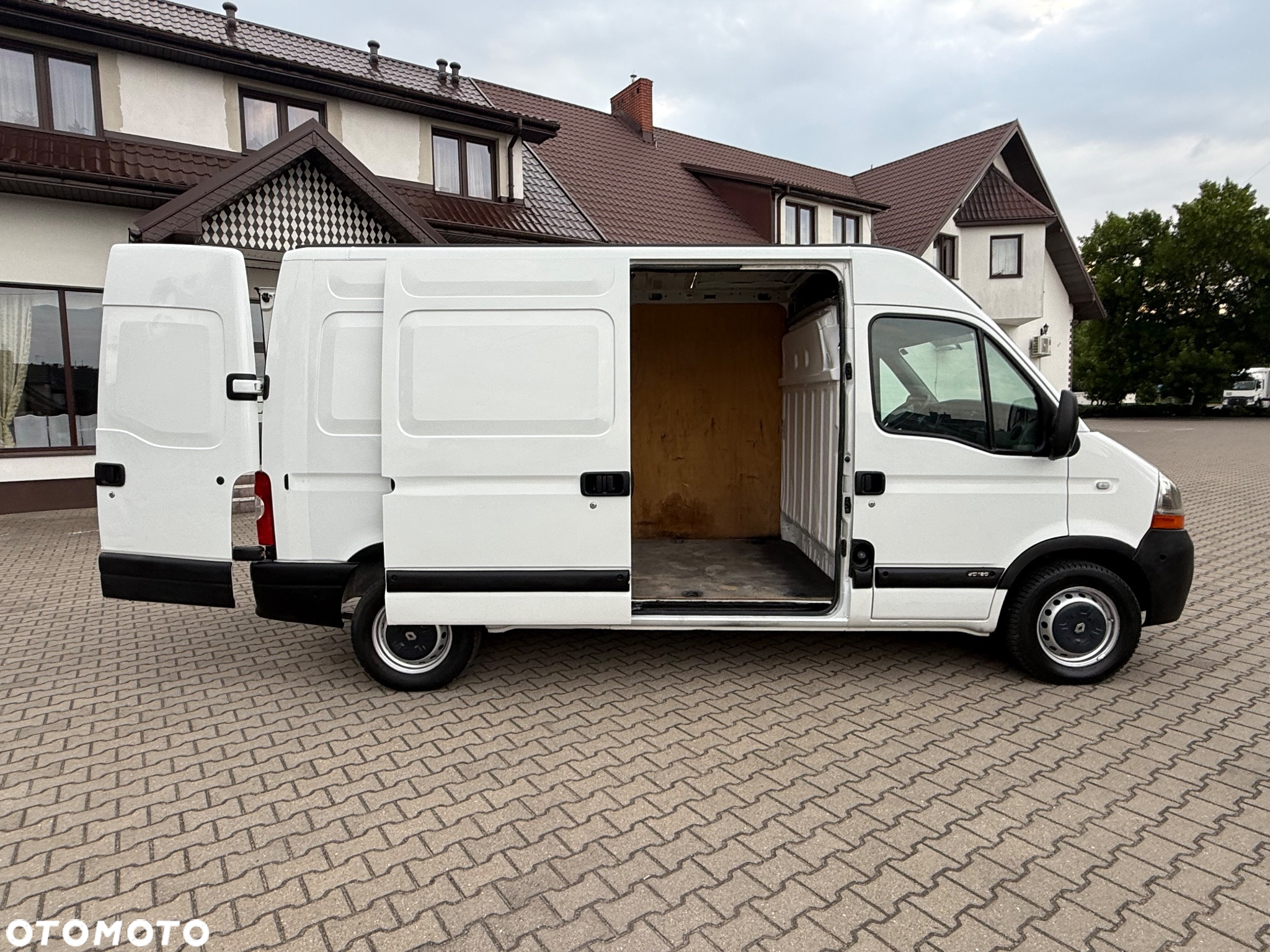 Renault MASTER 2.5 - 19