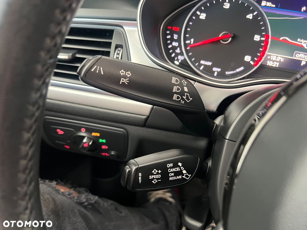Audi A6 Avant 2.0 TDI Ultra S tronic - 35
