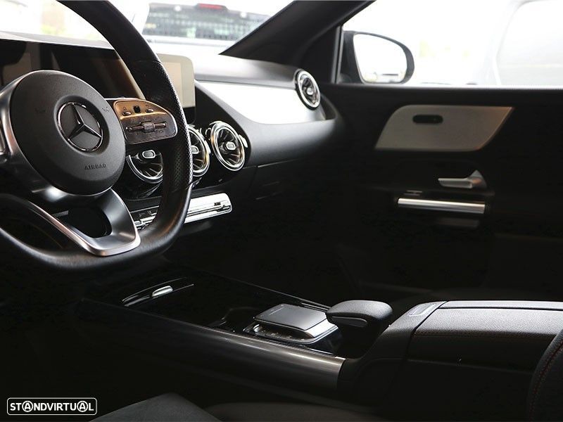 Mercedes-Benz GLA 250 - 14