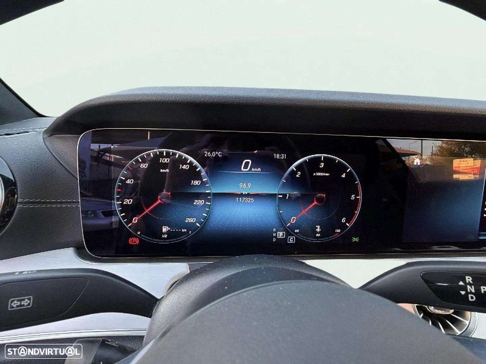 Mercedes-Benz E 220 d AMG Line - 9