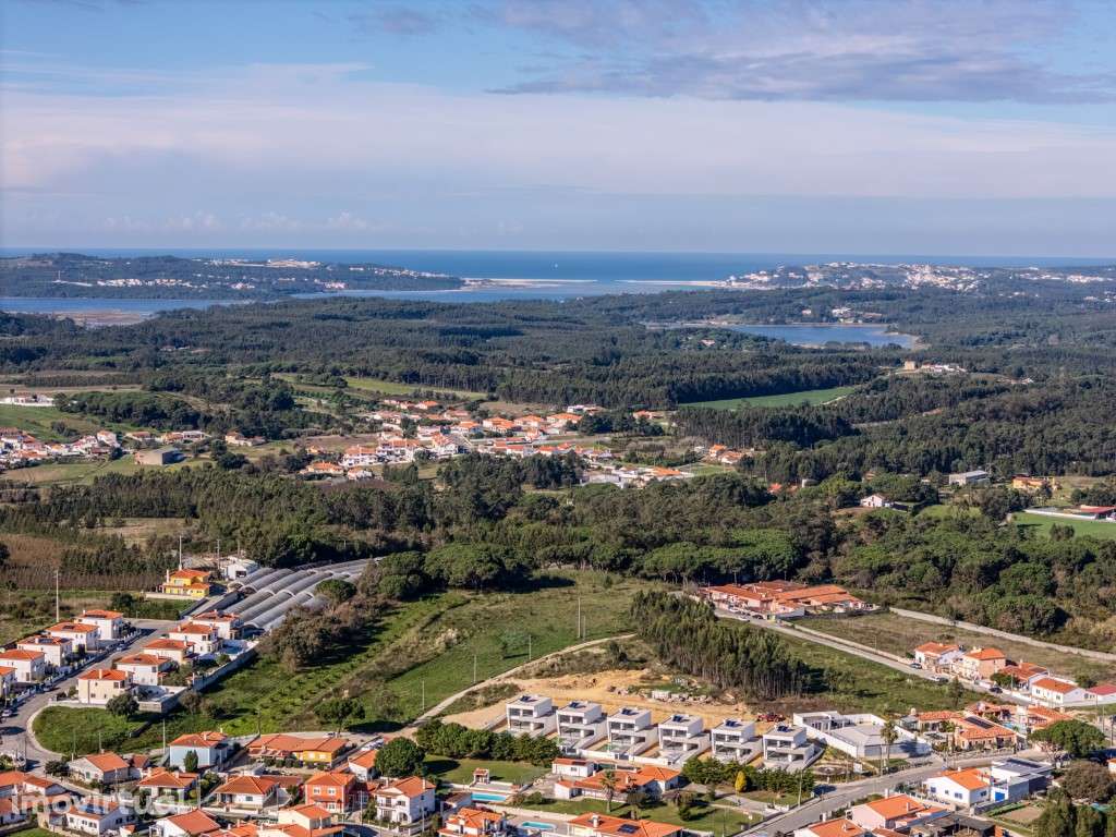 MORADIAS T3 NOVAS COM PISCINA A 5 MINUTOS DAS CALDAS DA RAINHA E DE... - Grande imagem: 5/33