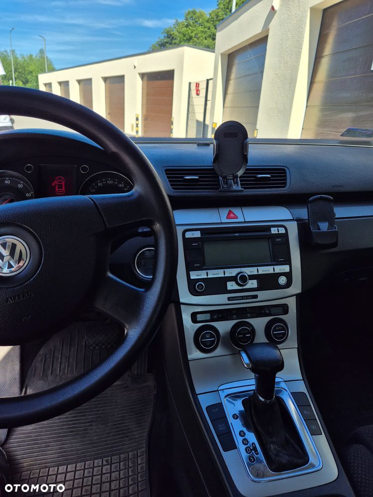 Volkswagen Passat - 10