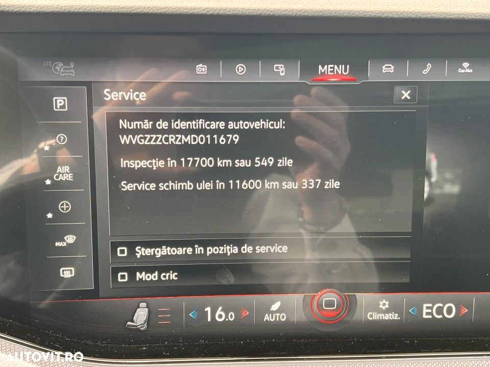 Volkswagen Touareg - 23