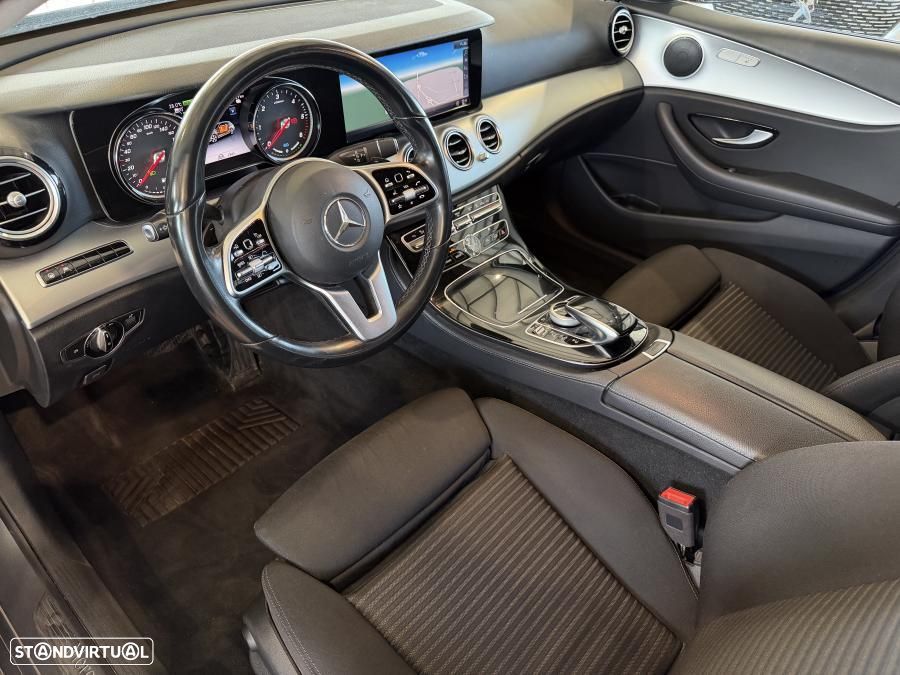 Mercedes-Benz E 300 de Avantgarde 4Matic - 6
