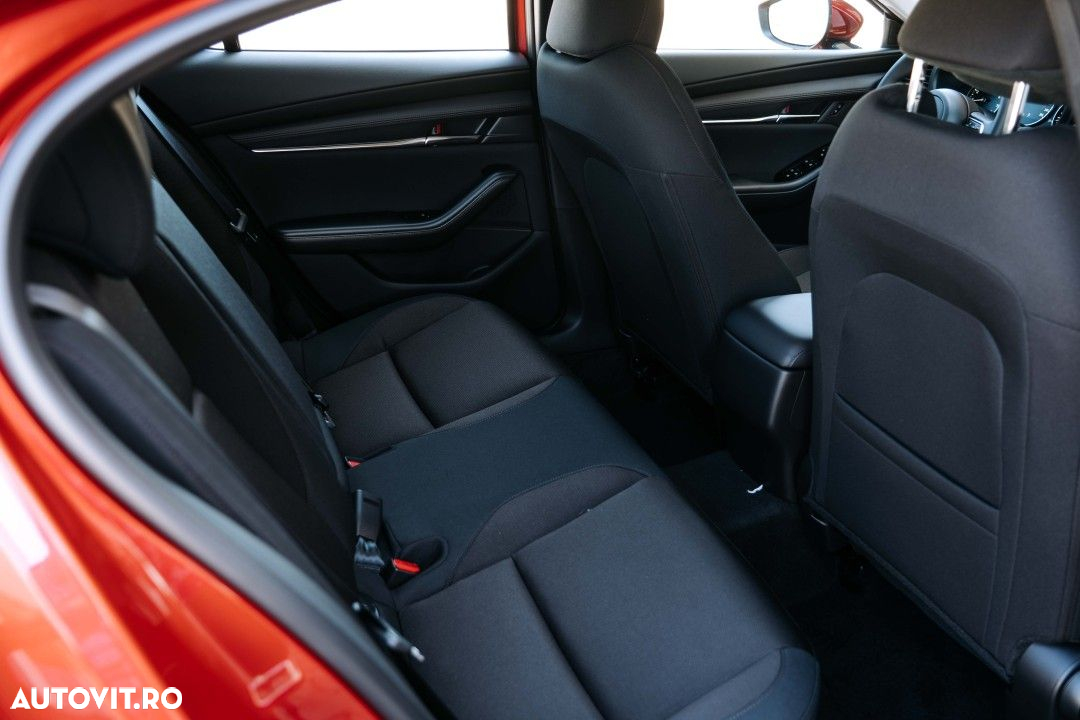 Mazda 3 - 13