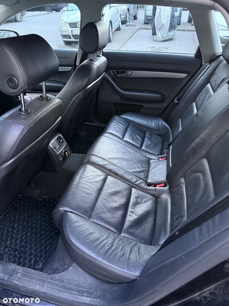 Audi A6 Avant 2.4 - 10