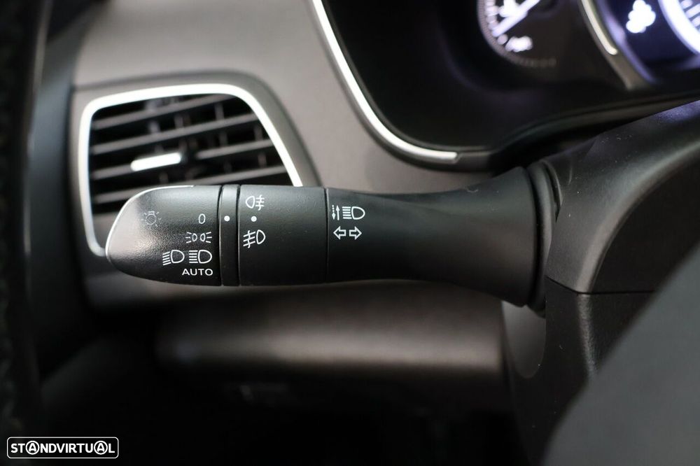 Renault Mégane Sport Tourer 1.5 Blue dCi Bose Edition EDC - 13