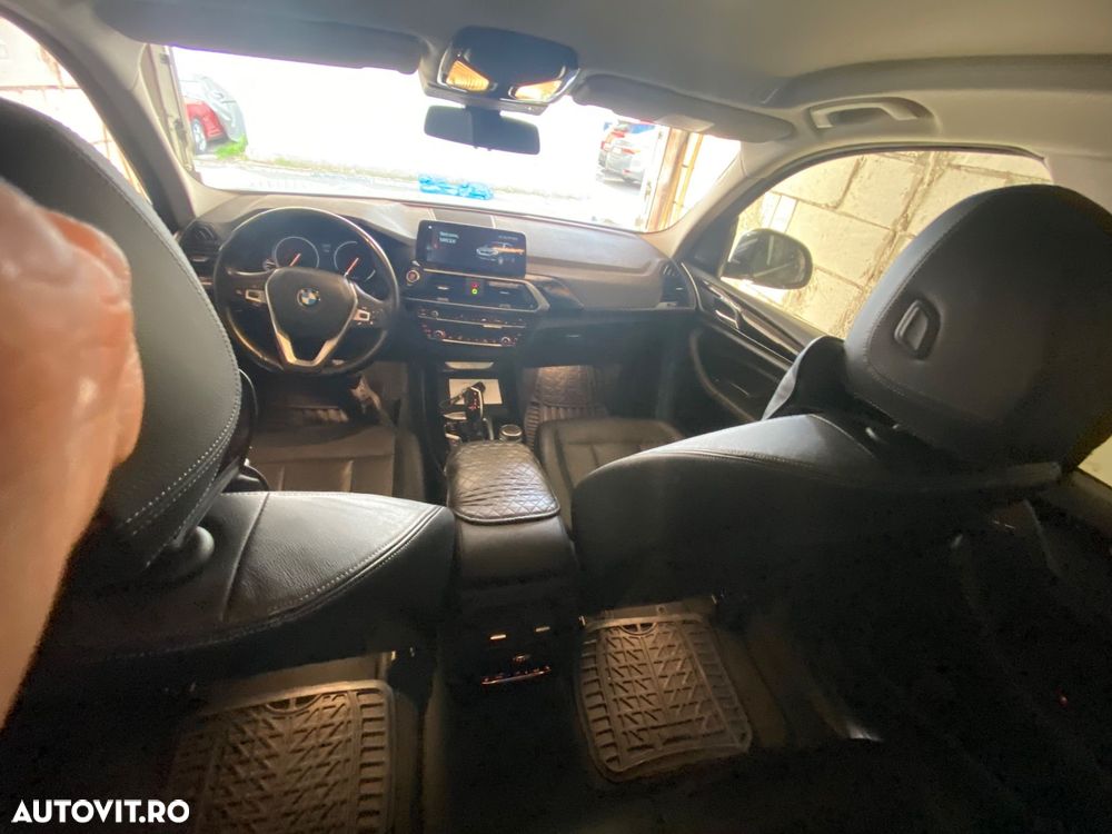 BMW X3 xDrive20i AT Luxury Line - 10