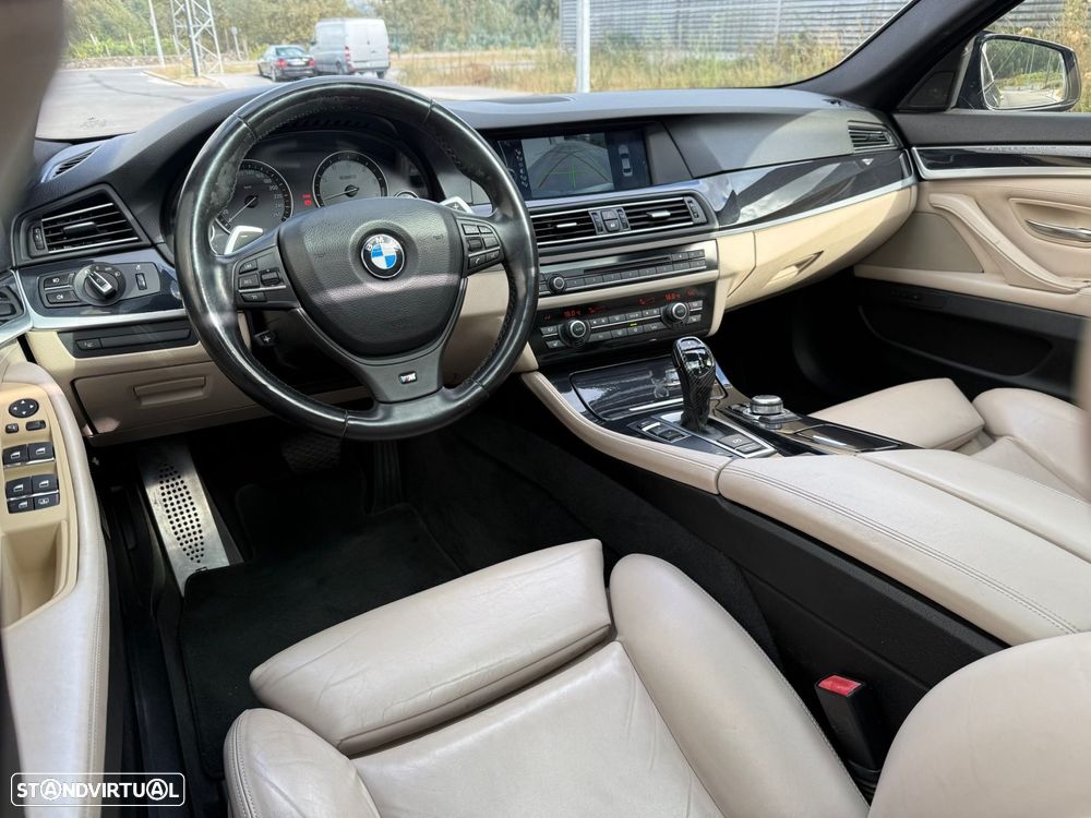 BMW 550 i Pack M Auto - 10
