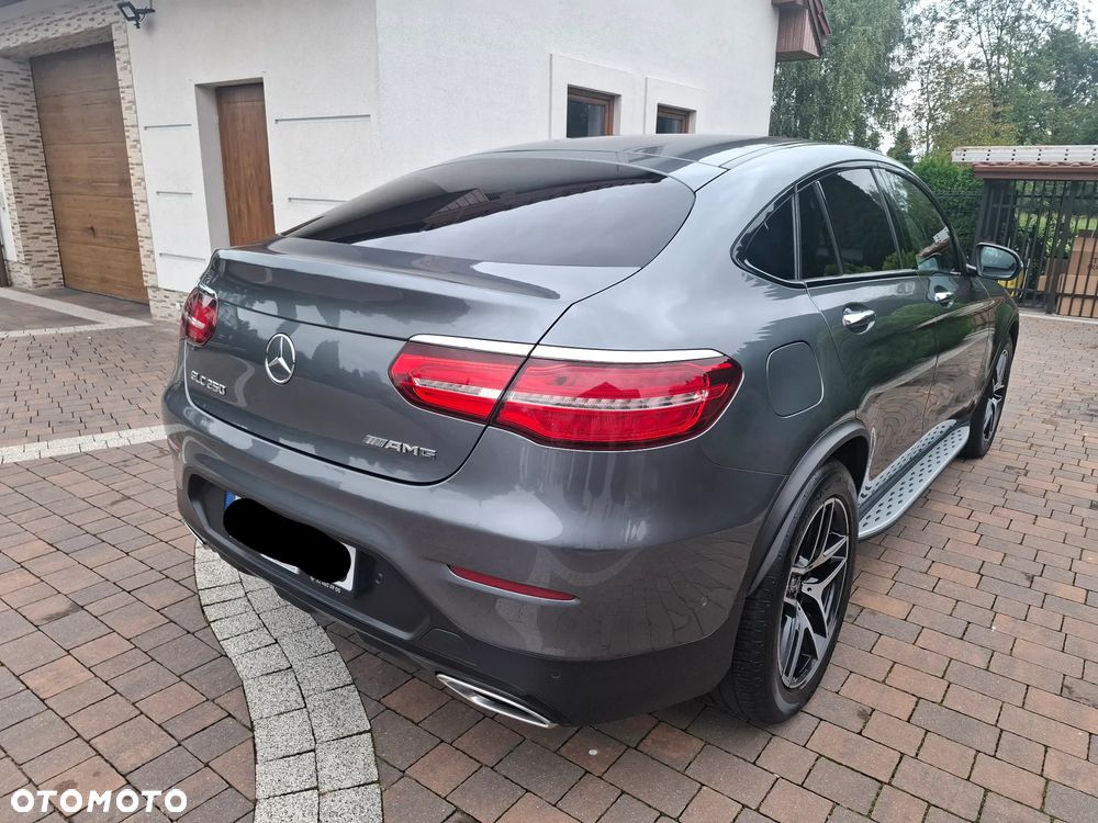 Mercedes-Benz GLC Coupe 250 4-Matic - 1