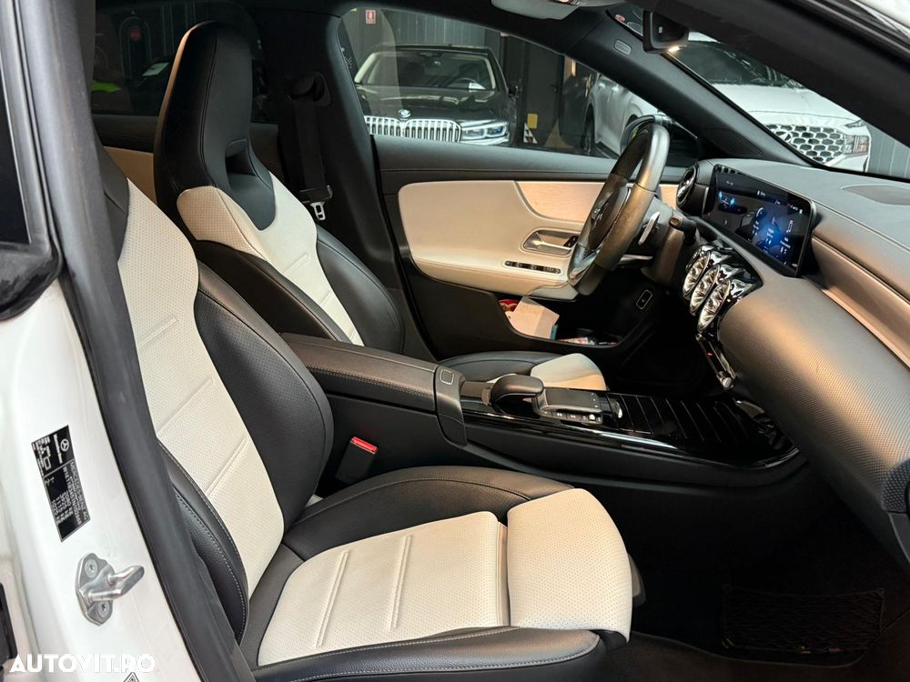 Mercedes-Benz CLA 220 4Matic 7G-DCT AMG Line - 24