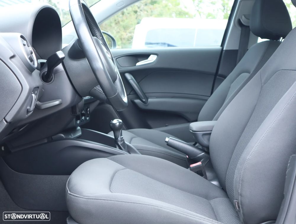 Audi A1 Sportback 1.0 TFSI - 25