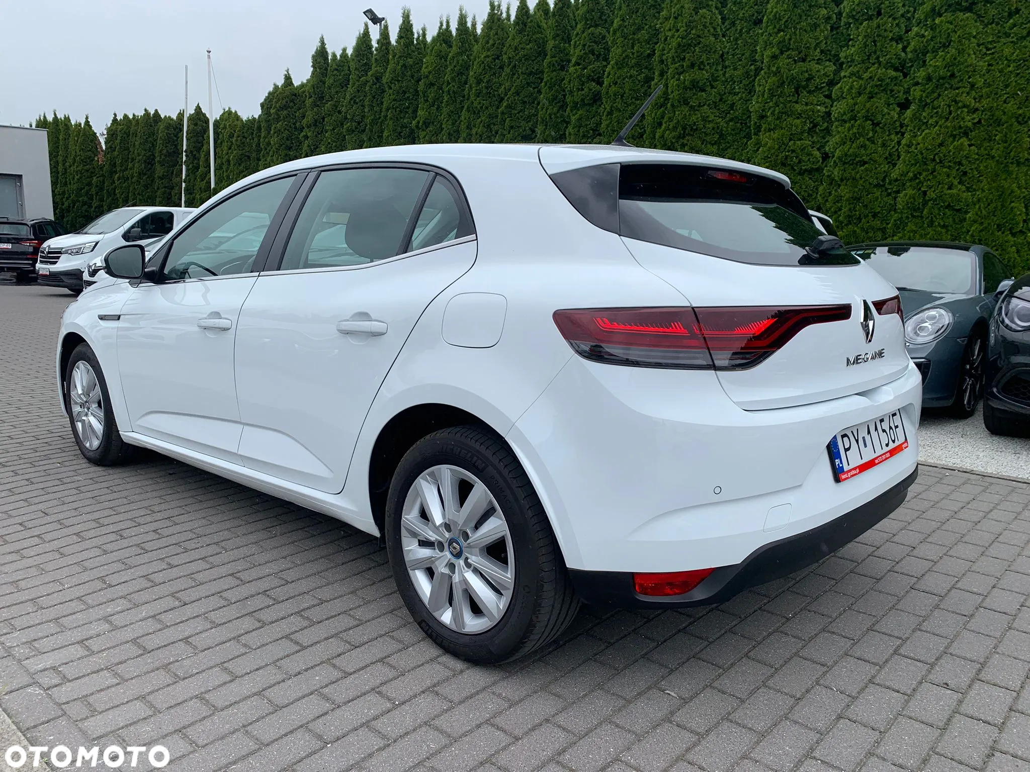 Renault Megane 1.6 E-TECH Plug-In Zen - 2