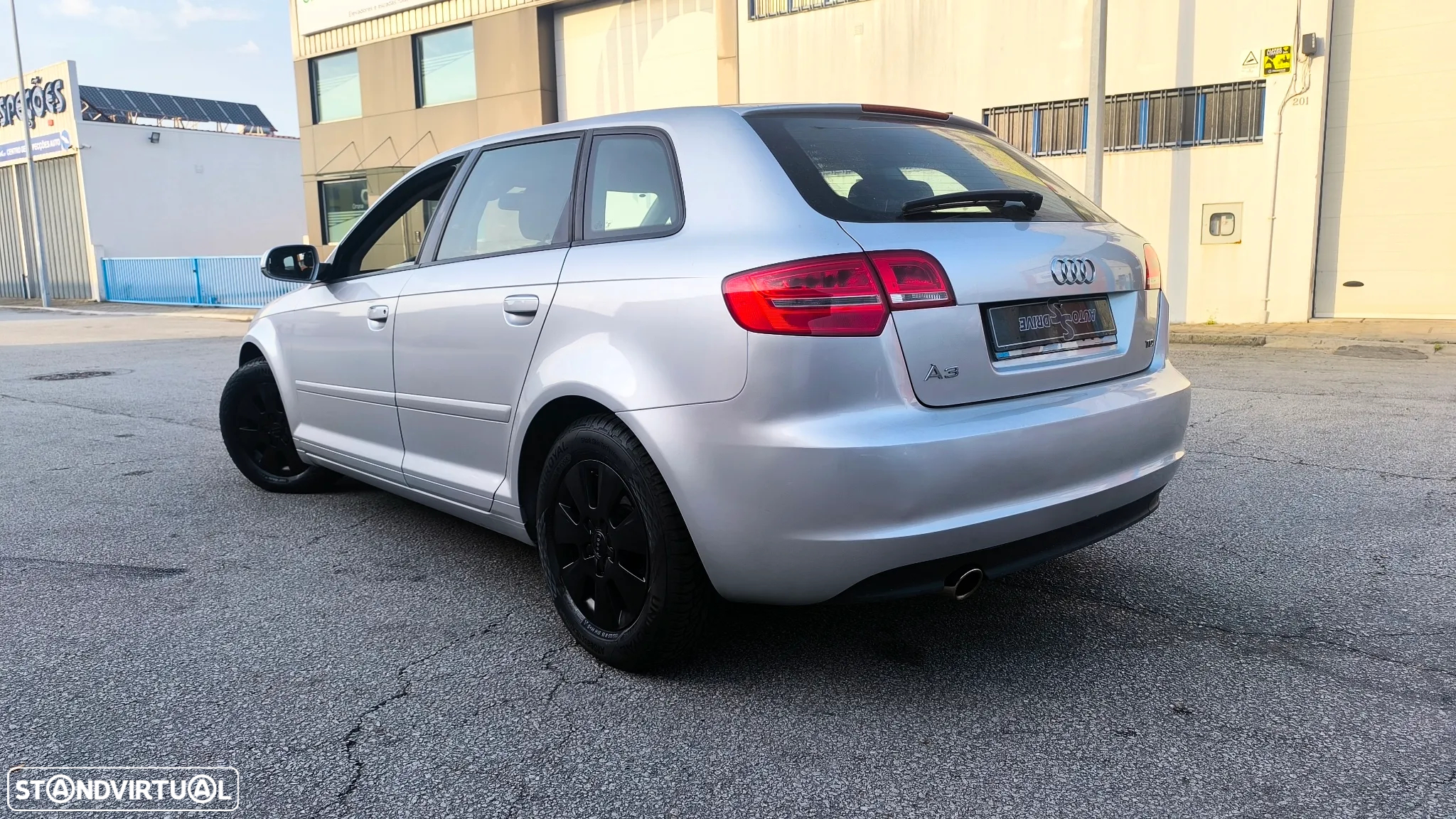 Audi A3 Sportback 1.6 TDI Attraction Business Line - 13