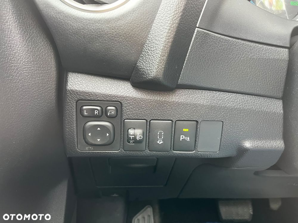 Toyota Auris - 14