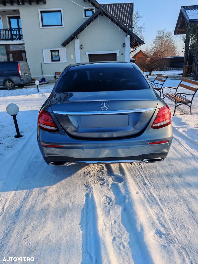 Mercedes-Benz E 220 d 4MATIC 9G-TRONIC - 5