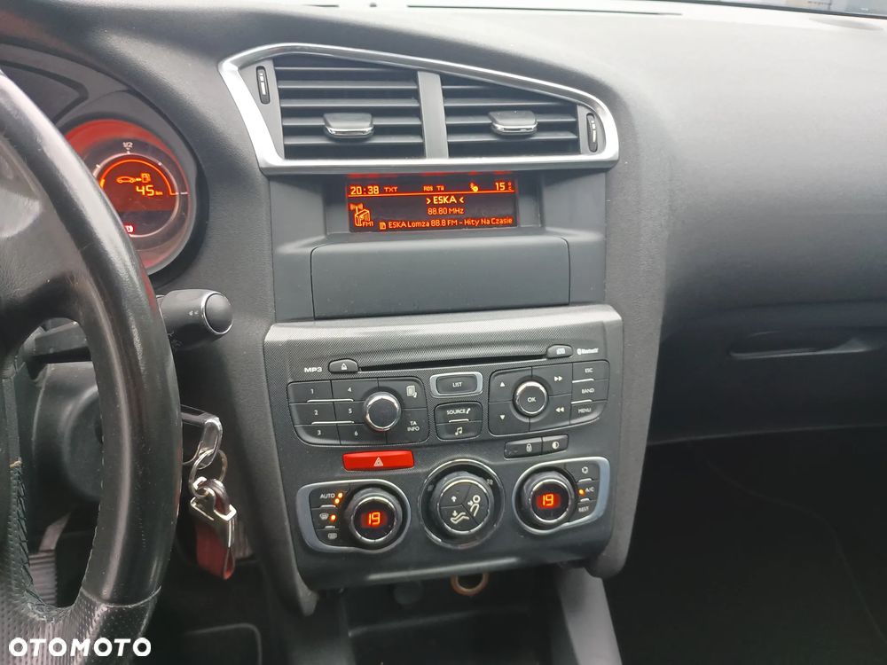 Citroën C4 VTi 120 Selection - 25