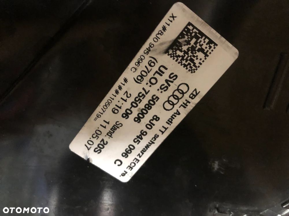 Lampa tył tylna prawa AUDI TT 8J 8J0945096C - 2