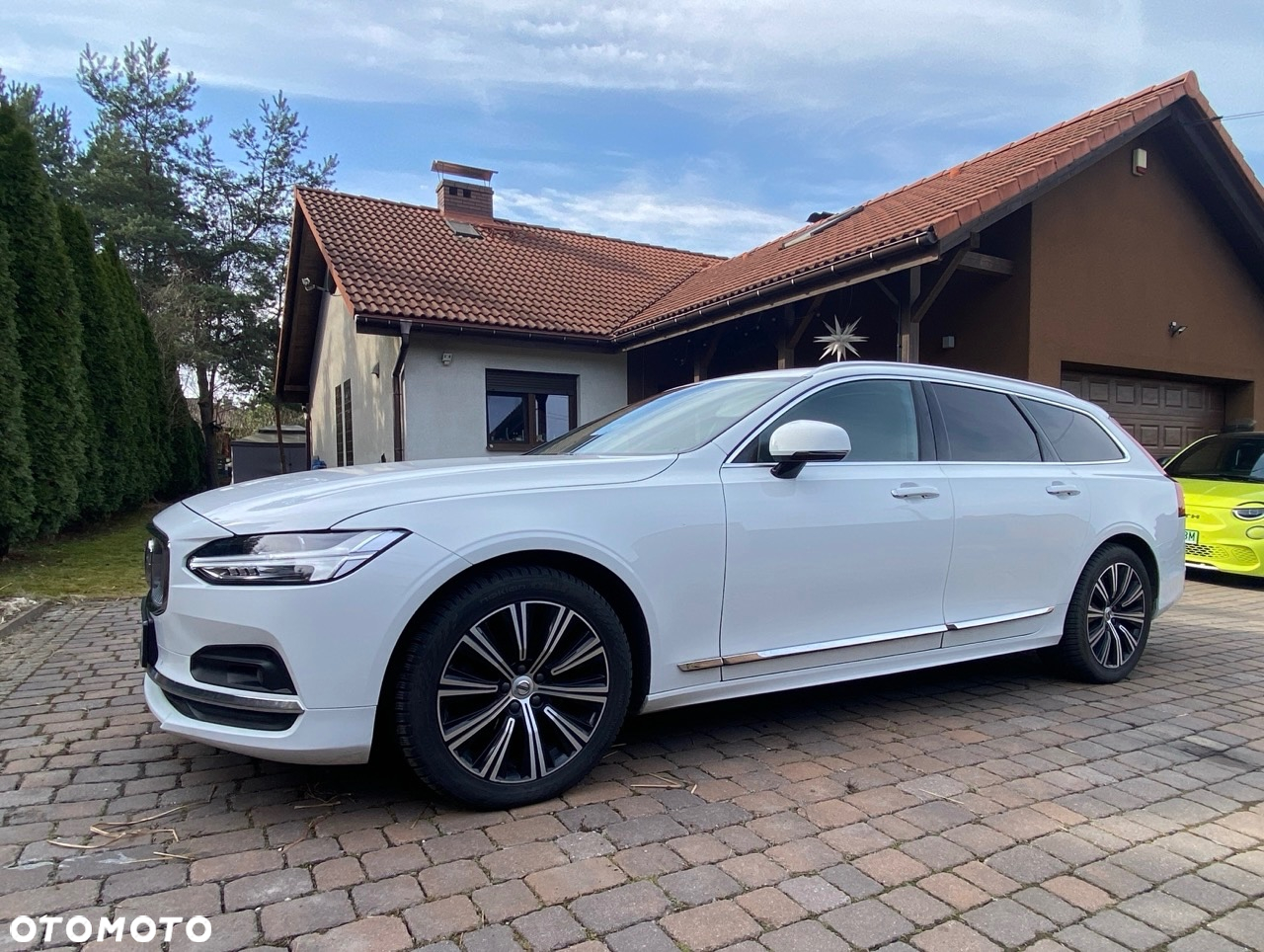 Volvo V90 - 2