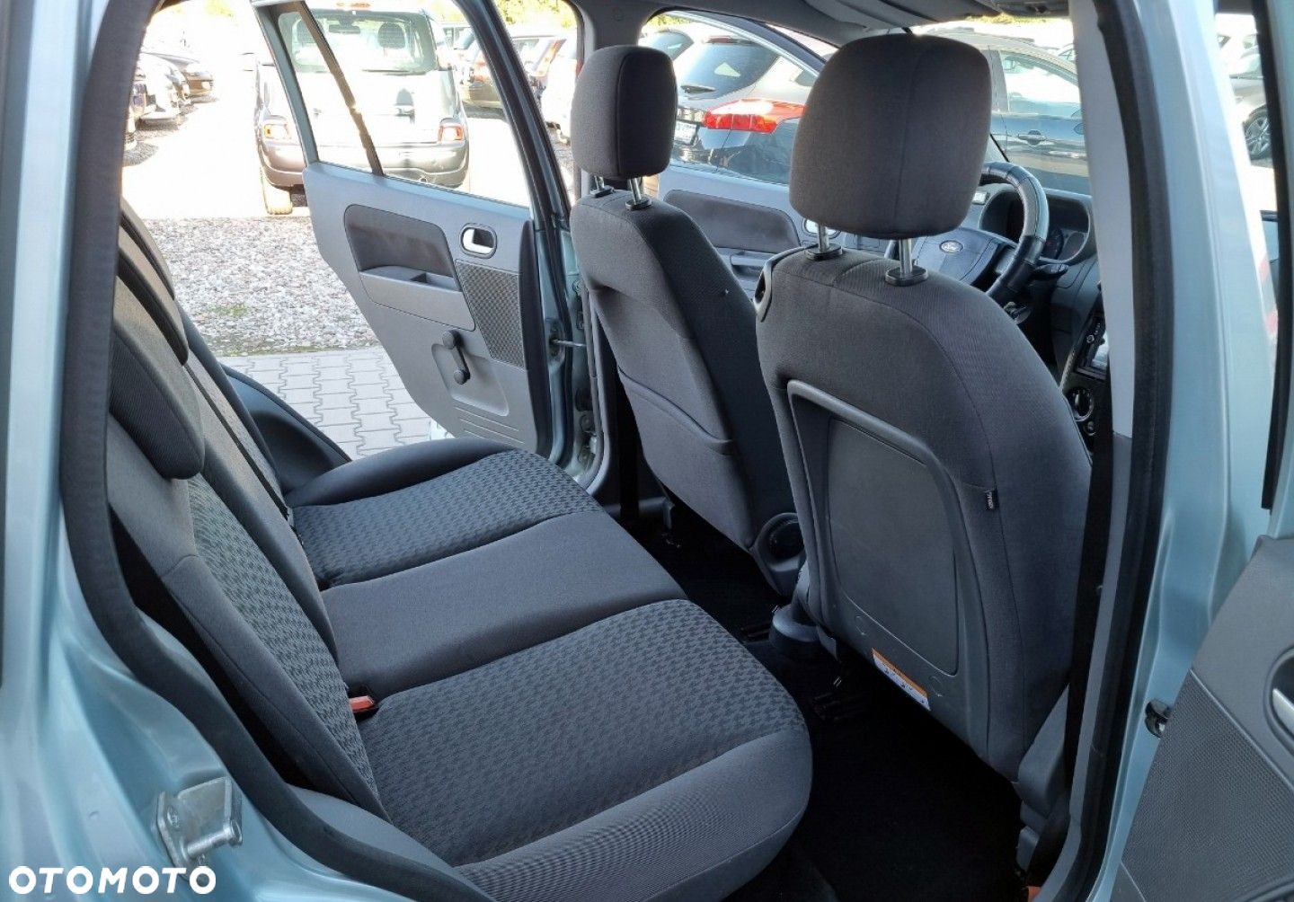 Ford Fusion - 10