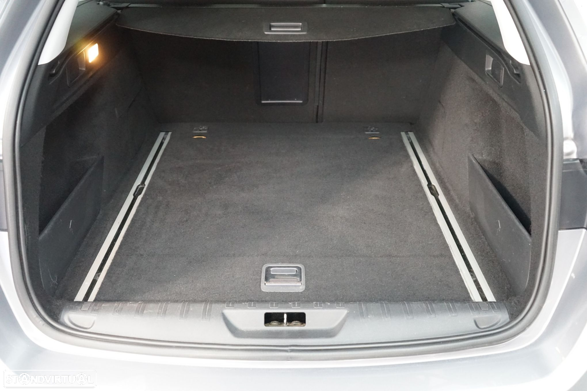 Peugeot 308 SW 1.6 BlueHDi Allure J17 EAT6 - 10