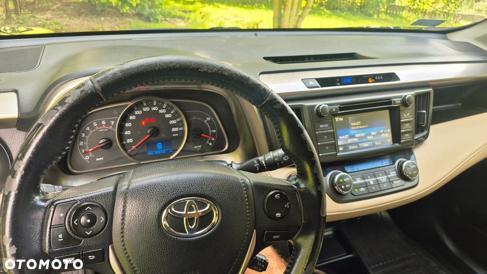 Toyota RAV4 2.0 D-4D Prestige - 22