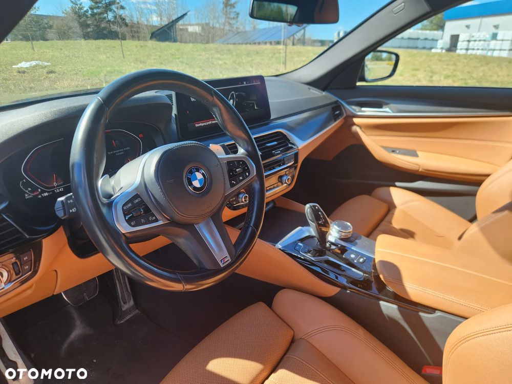 BMW Seria 5 520d MHEV - 10