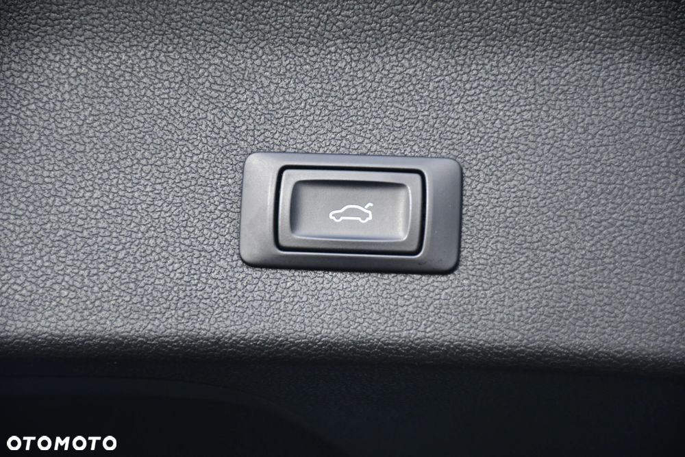 Audi A4 Avant - 9