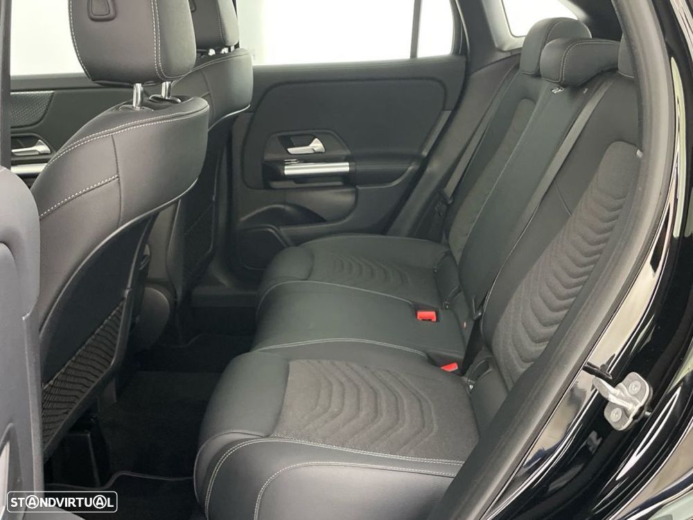 Mercedes-Benz GLA 250 e 8G-DCT Progressive - 12