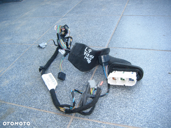 ford fiesta mk7 3d wiązka drzwi lewy przód  6128412344