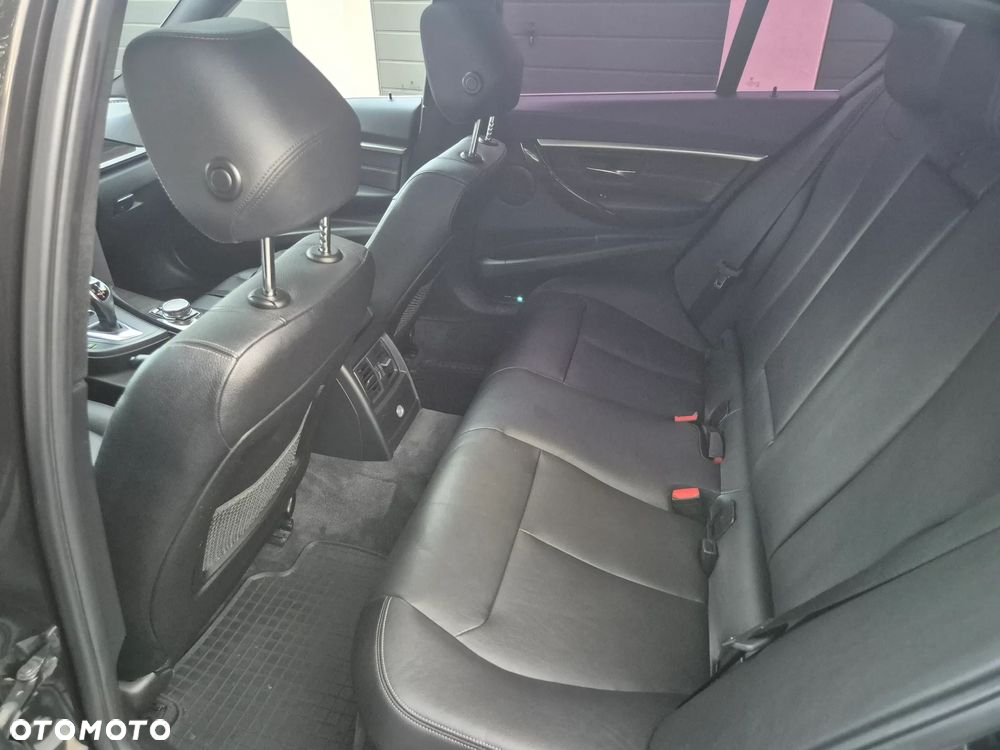BMW Seria 3 - 13