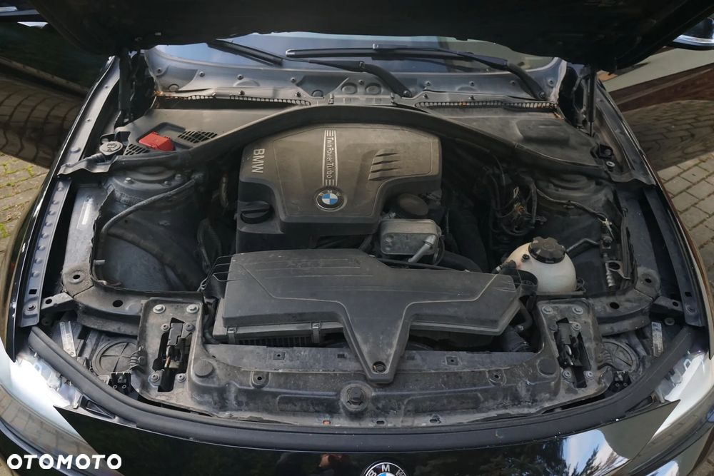 BMW Seria 3 - 35
