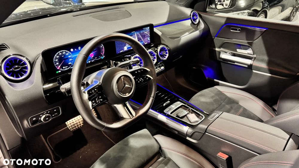 Mercedes-Benz GLA 200 AMG Line - 10