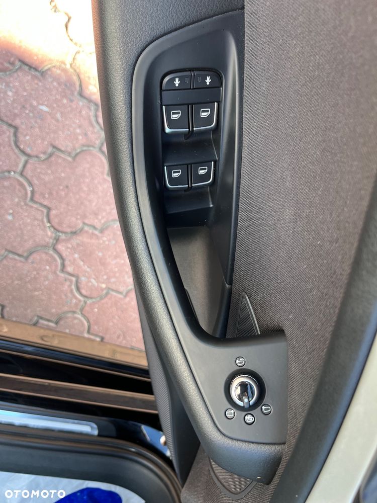 Audi A6 Avant 2.0 TDI Ultra - 11