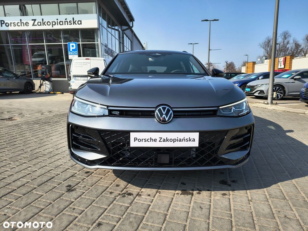 Volkswagen Passat - 4