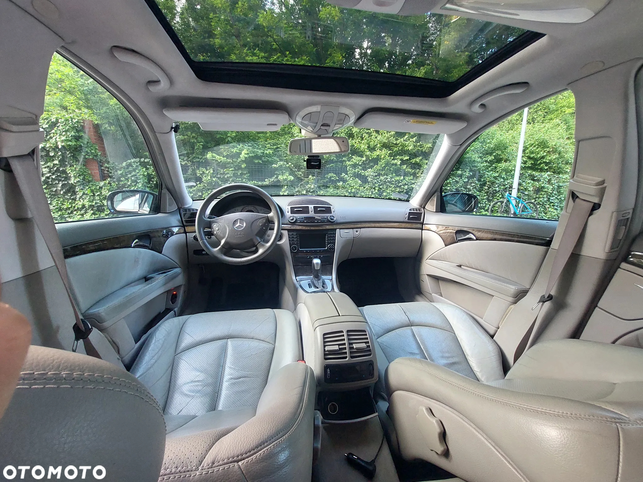 Mercedes-Benz Klasa E 320 CDI T Avantgarde - 2