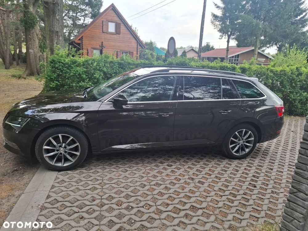 Skoda Superb 1.4 TSI ACT DSG Ambition - 6
